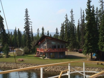 Fairbanks: Expensive homes along river bank Fairbanks: Expensive homes along river bank
